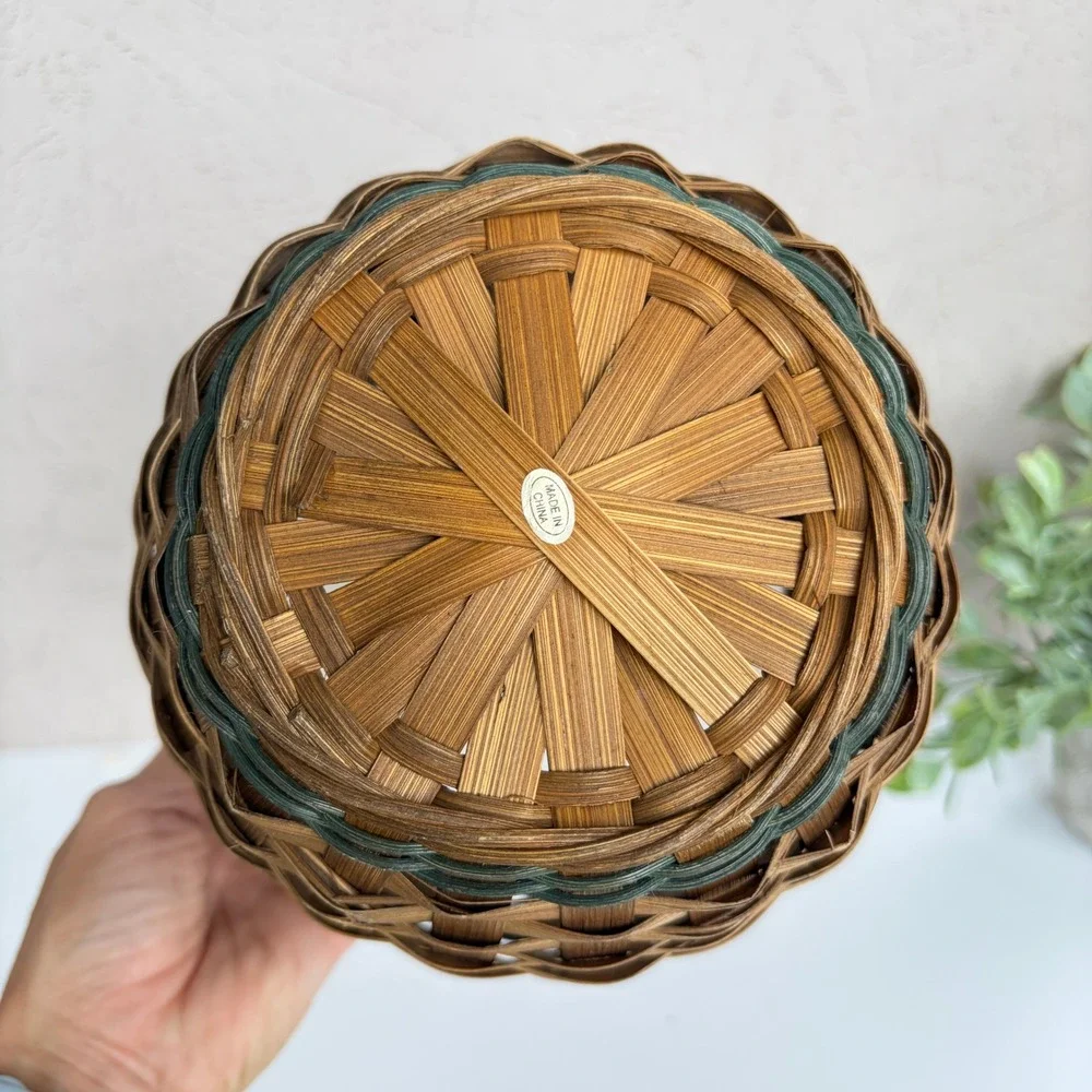 Vintage Style Woven Wood Fall Basket with Autumn Leaf Motif and Handle